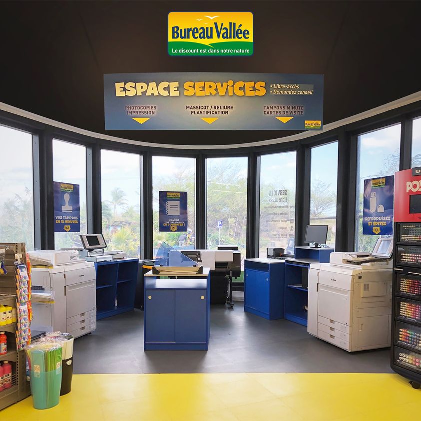 Print, bind and laminate your documents at La Croisette Print, bind and laminate your documents at La Croisette
